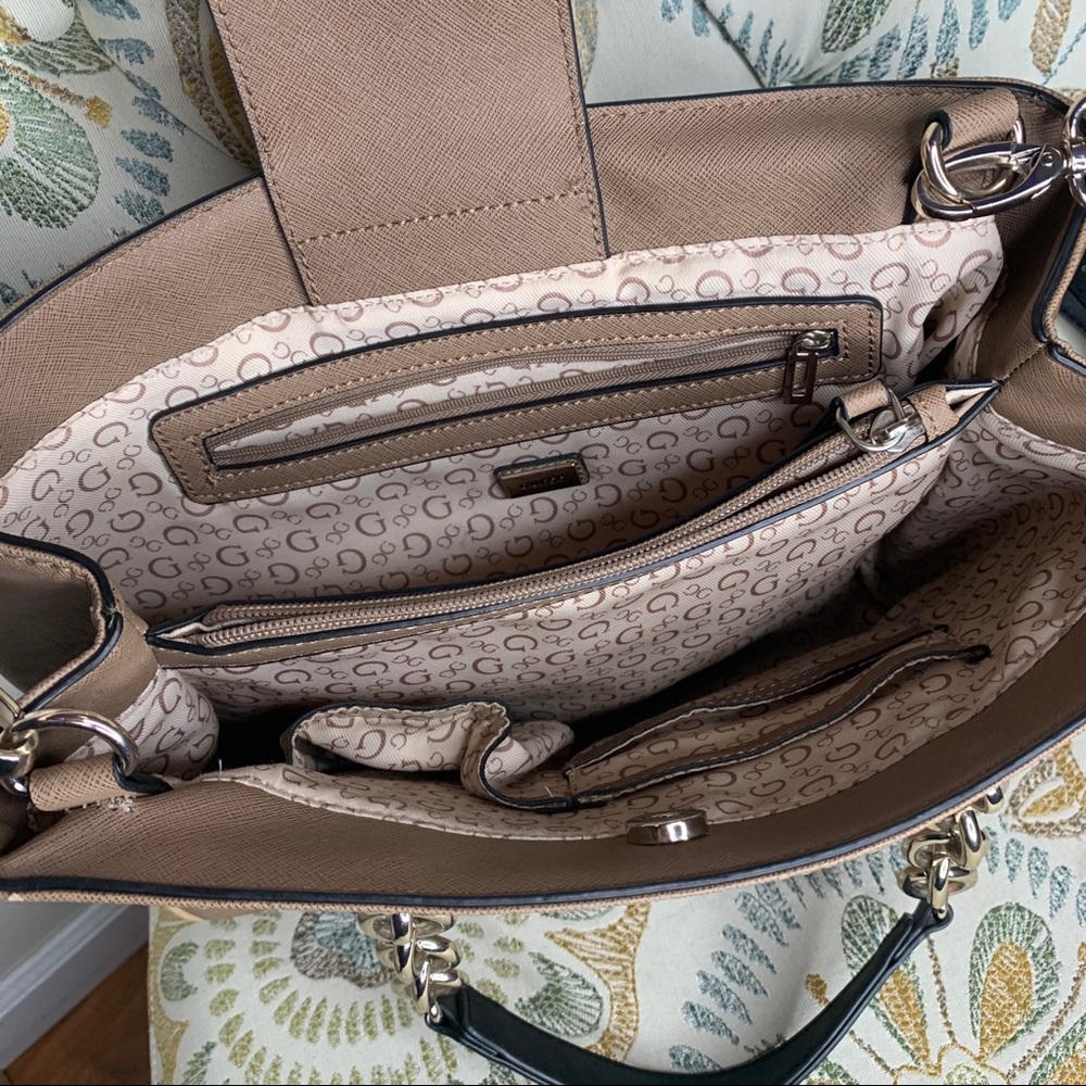 Guess Tan With Chain Handles Handbag Shoulder Bag - Picture 4 of 5